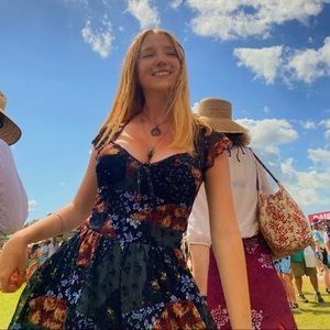 Meet your Posher, Maeve